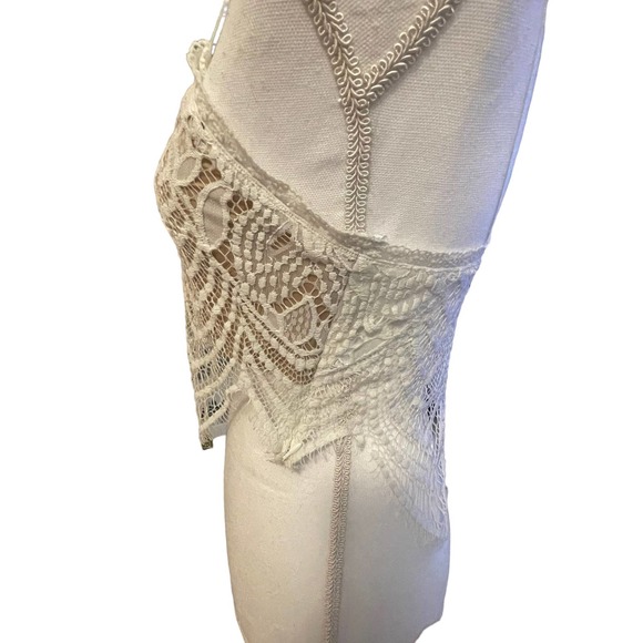 Signature 8 ivory cropped crochet spaghetti strap top size Small - Picture 11 of 13